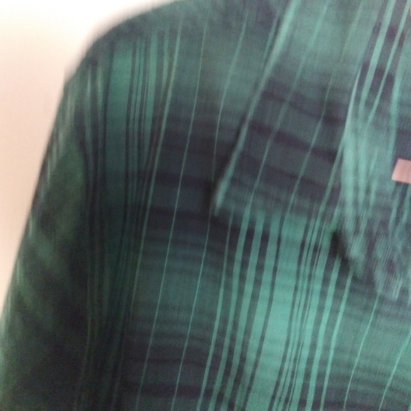 Pacsun Green and Black Plaid Flannel Button Up Regular Fit Shirt Size Medium - Picture 4 of 9